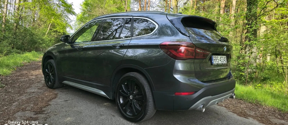 BMW X1 cena 99000 przebieg: 70000, rok produkcji 2018 z Narol małe 211
